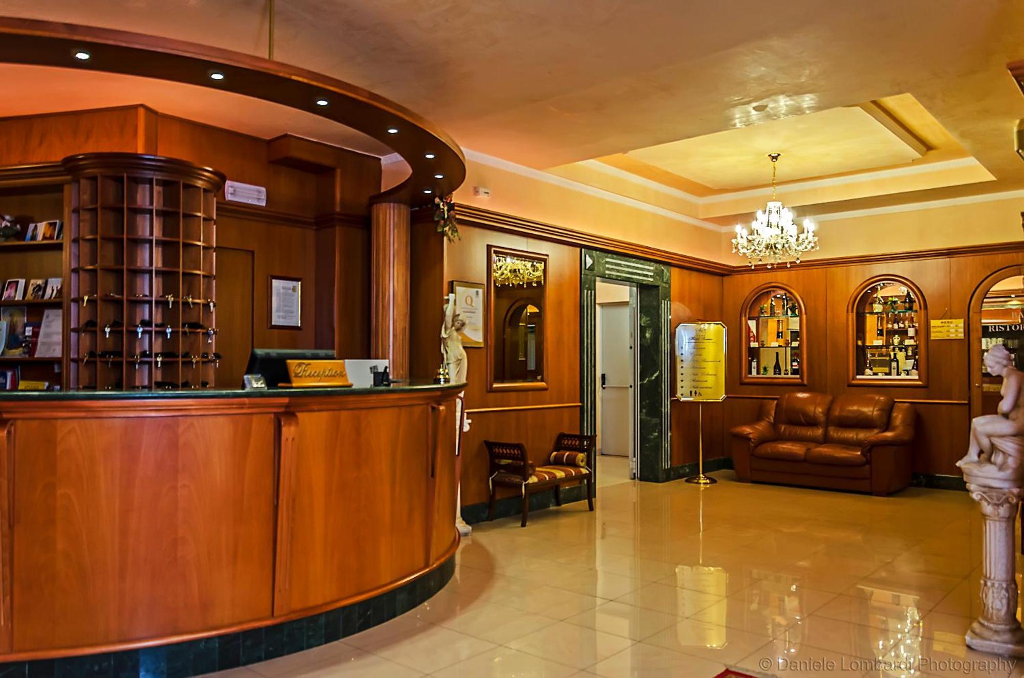 לוצ'רה Hotel Sorriso מראה חיצוני תמונה