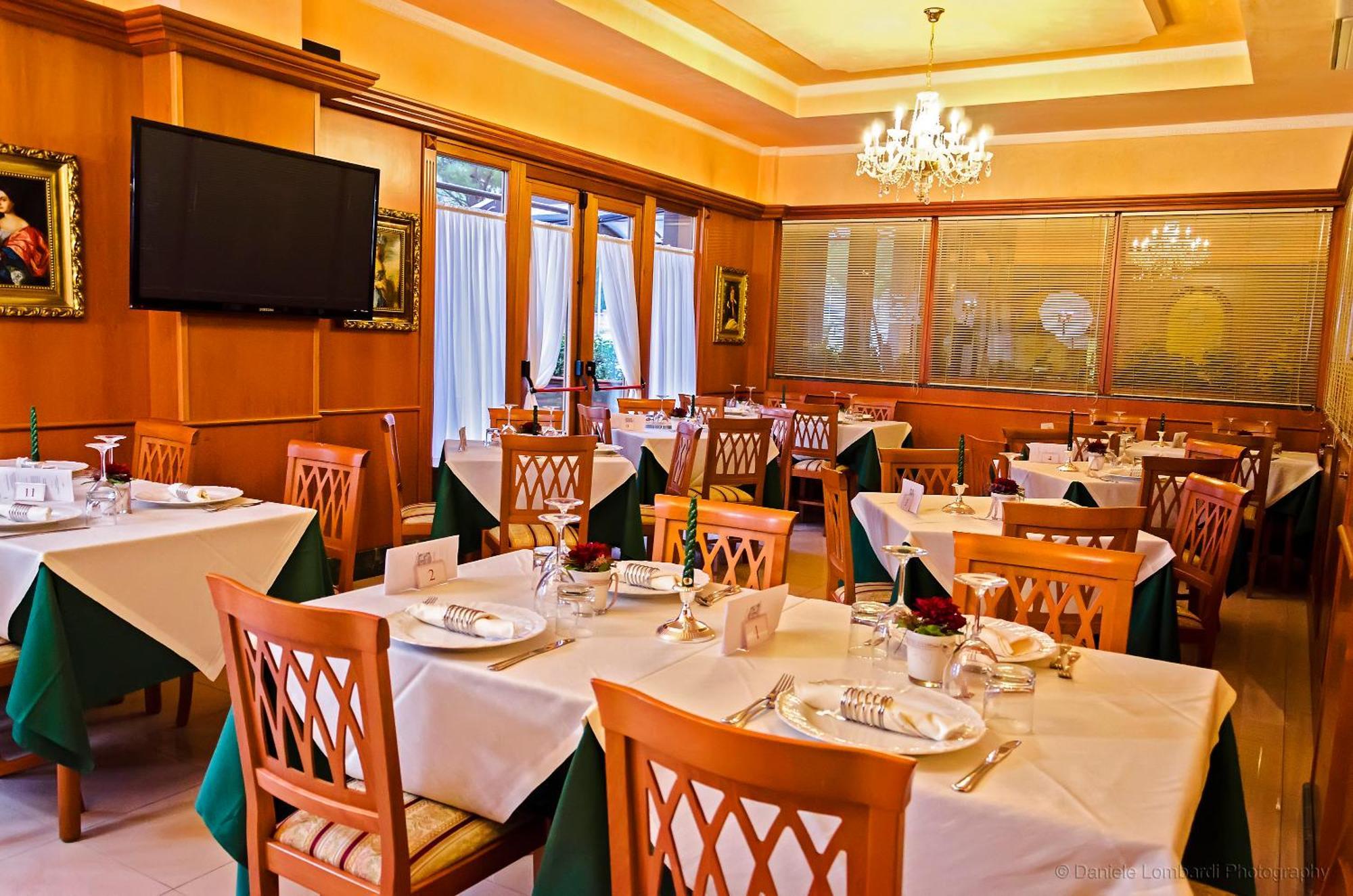 לוצ'רה Hotel Sorriso מראה חיצוני תמונה
